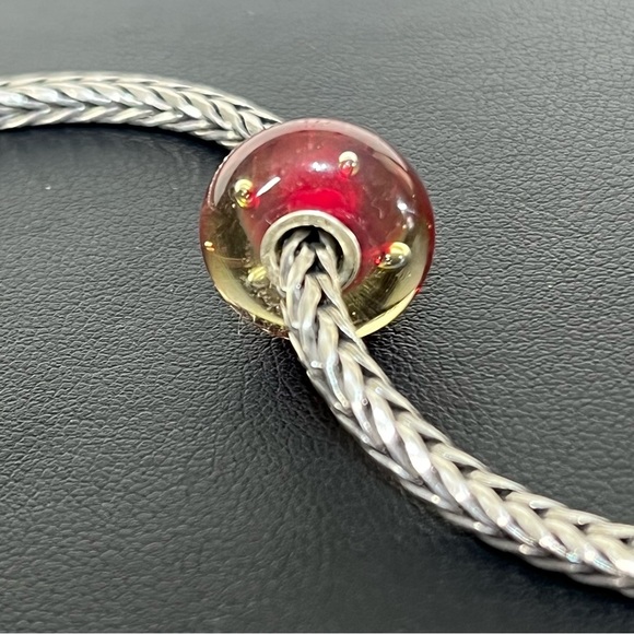 Trolbeads Retired Red Bubbles - Picture 3 of 7